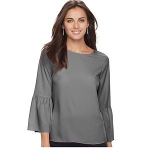 Women’s apt 9 Bell Sleeve Top. Size XL